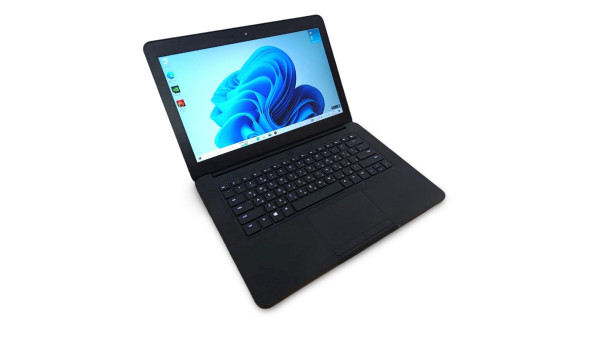 Ігровий ноутбук Razer Blade RZ09-0195 Core i7-7700HQ 16 RAM 512 SSD GeForce GTX 1060 [IPS 14" FullHD] - Б/В - 631754