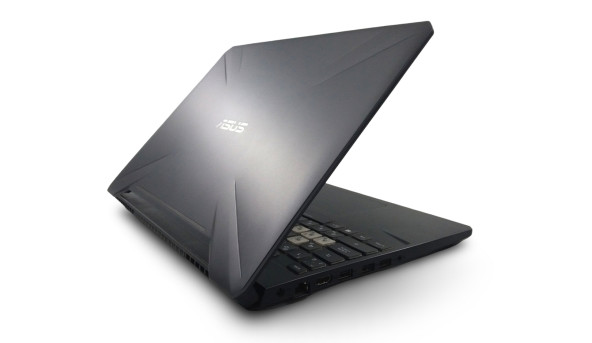 Ігровий ноутбук Asus TUF FX505D Ryzen 5 3550H 16 RAM 256 SSD 1000 HDD GeForce GTX 1650 [IPS 15.6 FullHD] - Б/В - 632038