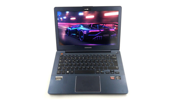 Ігровий ноутбук Samsung NP730U3E Core I7-3537U 4 RAM 128 SSD Radeon HD 8500M/8700M [IPS 13.3" FullHD] - Б/В