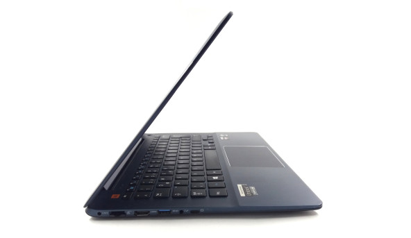 Ігровий ноутбук Samsung NP730U3E Core I7-3537U 4 RAM 128 SSD Radeon HD 8500M/8700M [IPS 13.3" FullHD] - Б/В - 634061