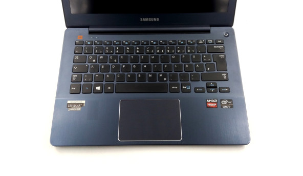 Ігровий ноутбук Samsung NP730U3E Core I7-3537U 4 RAM 128 SSD Radeon HD 8500M/8700M [IPS 13.3" FullHD] - Б/В - 634061