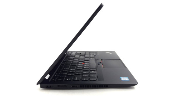 Ноутбук Lenovo 13 2nd Gen Intel Core I5-7300U 8 GB RAM 128 GB SSD [IPS 13.3" FullHD] - Б/В - 634099