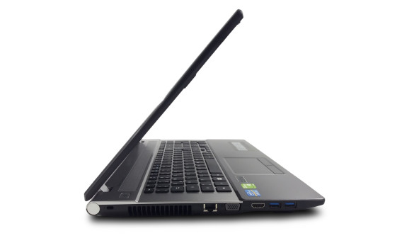 Игровой ноутбук Acer Aspire V3-771G Core I3-2348M 8 RAM 256 SSD 250 HDD GeForce GT 710M [17.3"] - Б/У - 634114