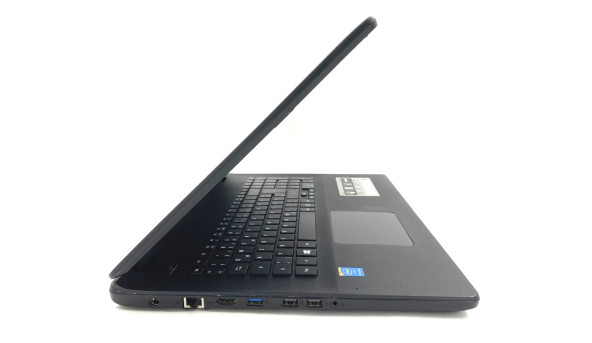 Ноутбук Acer Aspire ES1-711 Intel Pentium N3540 4 GB RAM 128 GB HDD [17.3"] - Б/В