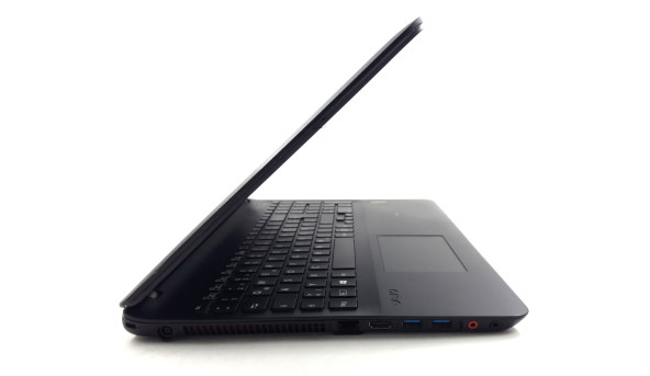 Ігровий ноутбук Sony SVF153A1YM Intel Core i3-4005U 8 RAM 128 SSD 500 HDD NVIDIA GeForce GT 740M [15.6"] - Б/В - 634159