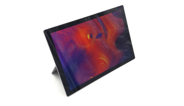 Планшет Microsoft Surface Pro 4 Intel Core i5-6300U 8 GB RAM 256 GB SSD [IPS 12.3"] - Б/В - 634232