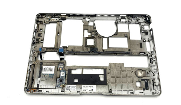 Нижняя часть корпуса к ноутбуку Dell Latitude 6430U 07M3D0 0VH1XC Б/У - 640104