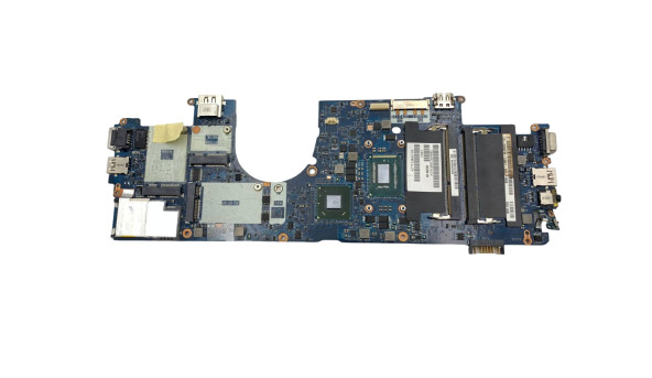 Материнская плата к ноутбуку  Dell latitude 6430U QCZ00 LA-8831P  Intel  I5-3427U SR0XE Б/У