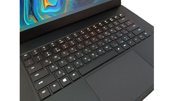 Игровой ноутбук Razer Blade 15 Core i7-8750H 16 RAM 512 SSD GeForce RTX 2060 [IPS 15.6" 144Hz FullHD] - Б/У - 640286