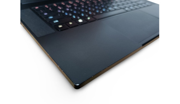 Игровой ноутбук Razer Blade 15 Core i7-8750H 16 RAM 512 SSD GeForce RTX 2060 [IPS 15.6" 144Hz FullHD] - Б/У - 640286