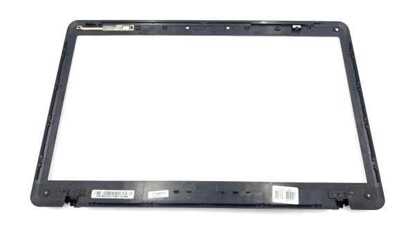 Рамка матриці корпусу до ноутбука Toshiba Qosmio X770 X775 AP0IB000700 Б/В - 642001