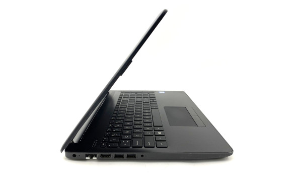 Уцінка Ноутбук HP 15-da Intel Core I3-7020U 8 GB RAM 128 GB SSD [15.6" FullHD] - Б/В - 643100