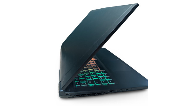 Игровой ноутбук Schenker XMG Core 17 Core i7-9750H 16 RAM 512 SSD GeForce GTX 1660 Ti [IPS 17.3" FullHD] - Б/У - 643159