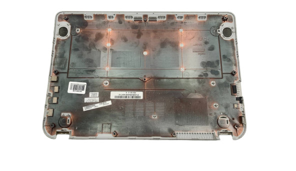 Нижня частина корпусу для ноутбука TOSHIBA CB30-102 ZYU36BU9 Б/В - 644563
