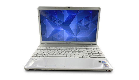 Ноутбук Sony Vaio PCG-71313M Intel Core I5-480M 4 GB RAM 128 GB SSD [15.6"] - Б/В - 644584