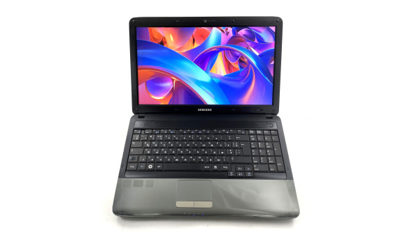 Ноутбук Samsung E452 Intel Core I3-370M 8 RAM 128 SSD ATI Mobility Radeon HD 4500 [15.6"] - Б/В