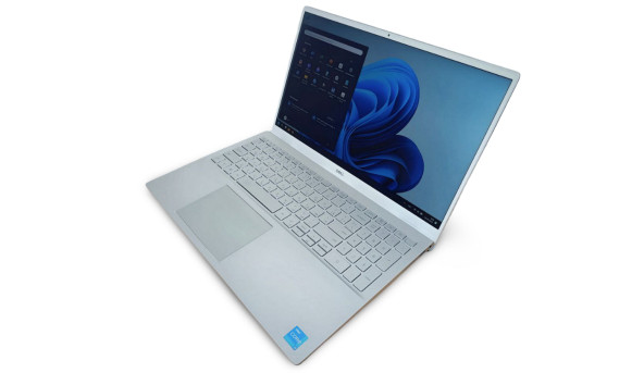 Ноутбук Dell Inspiron 5502 Intel Core i3-1115G4 8 GB RAM 256 GB SSD [15.6"] - Б/В - 646742
