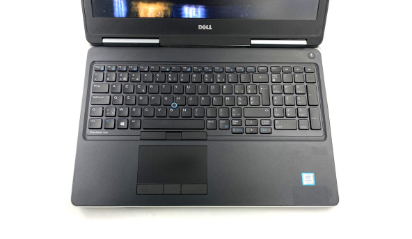 1 Ігровий ноутбук Dell Precision 7520 Core I7-7820HQ 16 RAM 256 SSD 2000 HDD Nvidia Quadro M1200 15.6" FHD - Б/В - 647859