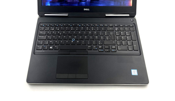 Ігровий ноутбук Dell Precision 7520 Core I7-7820HQ 12 RAM 256 SSD 2000 HDD Nvidia Quadro M1200 15.6" FHD - Б/В - 647878