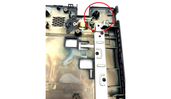 Середня частина корпусу з тачпадом до ноутбука Lenovo G700 G710 17.3" 13N0-B5A0411 2H1118-092201 Б/В - 648013