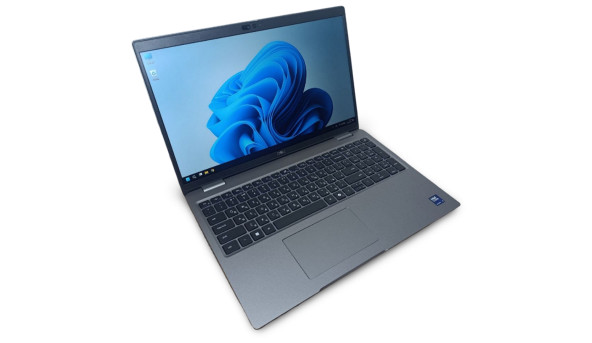 Ноутбук Dell Precision 3590 Intel Core Ultra 5 125H 16 GB RAM 1000 GB SSD [15.6" FullHD] - Б/У - 648414