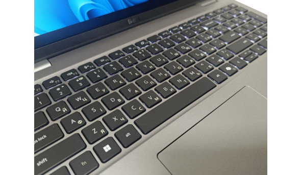 Ноутбук Dell Precision 3590 Intel Core Ultra 5 125H 16 GB RAM 1000 GB SSD [15.6" FullHD] - Б/У - 648414
