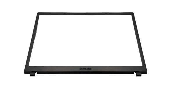 Рамка матрицы для ноутбука Samsung NP550P5C 550P BA75-03732A Б/У