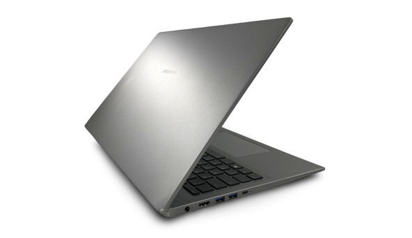 Ноутбук Medion Akoya E17405 Intel Core I5-1135G7 8 GB RAM 512 GB SSD [IPS 17.3" FullHD] - Б/У - 648904