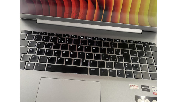 Ноутбук Medion Akoya E17405 Intel Core I5-1135G7 8 GB RAM 512 GB SSD [IPS 17.3" FullHD] - Б/У - 648904