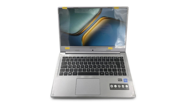 Ноутбук Medion Akoya E6247 Intel Celeron N4020 8 GB RAM 128 GB SSD [15.6" FullHD] - Б/У