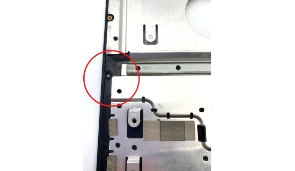 Середня частина корпусу до ноутбука Lenovo Z570 Z575 60.4M437.003 60.4M418.002 23.42361.011 Б/В - 649332