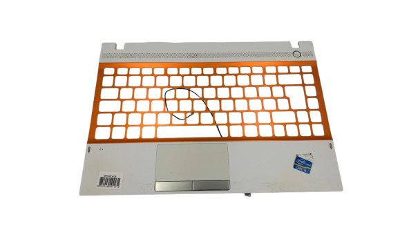 Средняя часть корпуса к ноутбуку Samsung 300V5A-S1A  15.6 " NP300V5A-S1ARU Б/У
