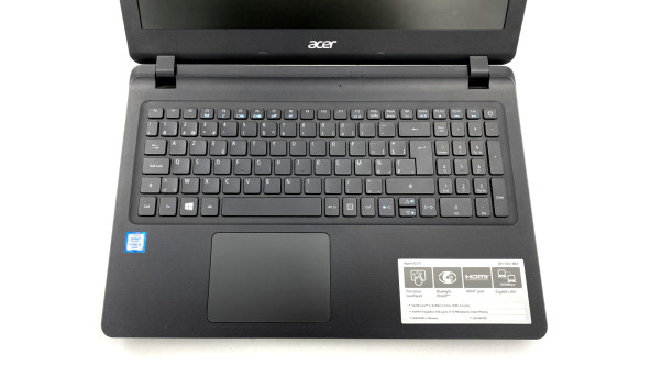 Ноутбук Acer Aspire ES1-572 Intel Core I3-6100U 8 GB RAM 256 GB SSD [15.6"] - Б/У - 649562