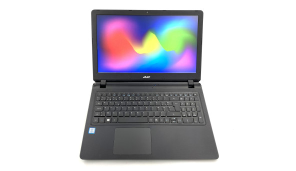 Ноутбук Acer Aspire ES1-572 Intel Core I3-6006U 8 GB RAM 128 GB SSD [15.6"] - Б/В