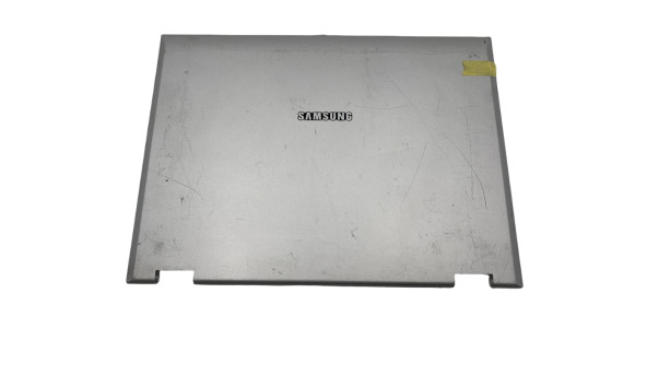 Крышка матрицы для ноутбука  Samsung 305U NP305U1A  BA75-03306A  BA75-01846A. Б/У