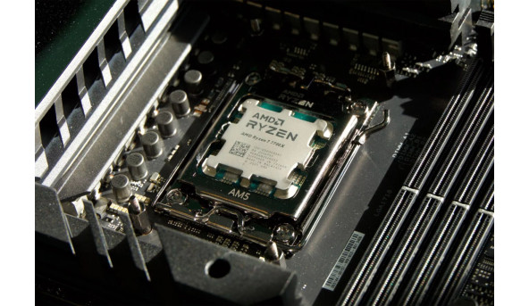 AMD Ryzen 7 8C/16T 7700X (4.5/5.0GHz Boost,40MB,105W,AM5) box, with Radeon Graphics - 650342