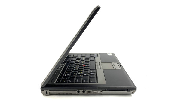 Ноутбук Dell Latitude D630 Intel Core 2 Duo T7100 3 GB RAM 250 GB HDD [14.1"] - Б/В