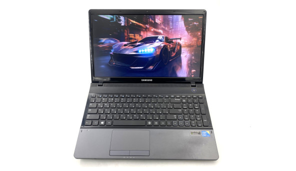 Ігровий ноутбук Samsung NP300E5C Core I3-2328M 8 RAM 128 SSD 500 HDD NVIDIA GeForce GT 620M [15.6"] - Б/В