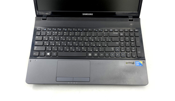 Ігровий ноутбук Samsung NP300E5C Core I3-2328M 8 RAM 128 SSD 500 HDD NVIDIA GeForce GT 620M [15.6"] - Б/В