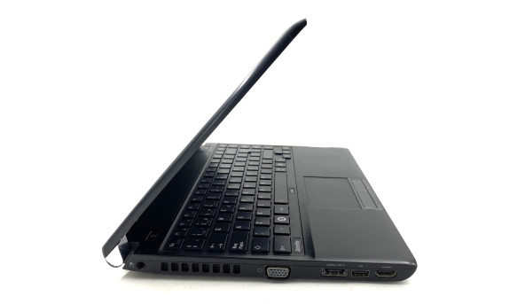 Ноутбук Toshiba Satellite R630 13U Intel Core I5-460M 8 GB RAM 128 GB SSD [13.3"] - Б/В