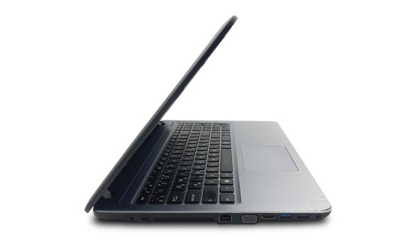 Ігровий ноутбук Asus X540SC Intel Pentium N3700 4 GB RAM 128 GB SSD NVIDIA GeForce 810M [15.6"] - Б/В