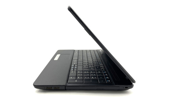 Ігровий ноутбук Acer Aspire E1-531G Core i5-3210M 8 RAM 128 SSD 250 HDD GeForce 710M [15.6"] УЦІНКА! - Б/В