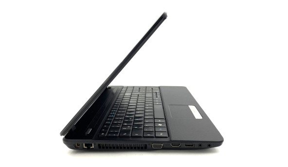 Ігровий ноутбук Acer Aspire E1-531G Core i5-3210M 8 RAM 128 SSD 250 HDD GeForce 710M [15.6"] УЦІНКА! - Б/В