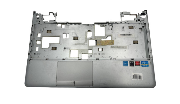 Средняя часть корпуса к ноутбуку Samsung NP350V5C NP350V5X AP0RS000710  Б/У