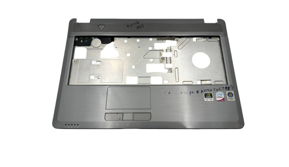 Средняя часть корпуса к ноутбуку Medion P6618 MD 97620 P6612 P6613 0.4AF29.002 Б/У