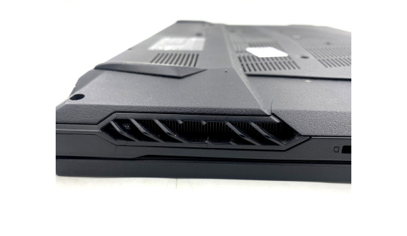 Игровой ноутбук Dream Machines NH77DE Core i5-10200H 16 RAM 1000 SSD GeForce GTX 1650 TI [IPS 17.3 FHD] - Б/У