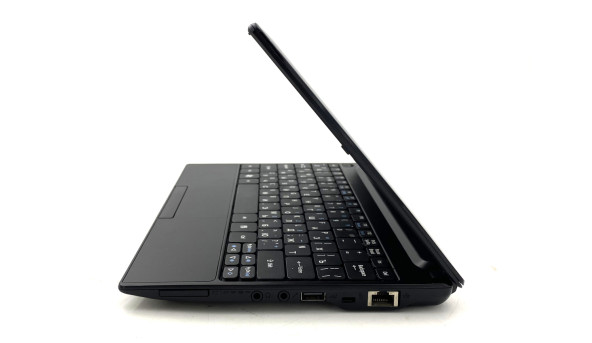 Нетбук Acer Aspire One 522 AMD C-50 4 GB RAM 250 GB HDD [10.1"] - Б/В