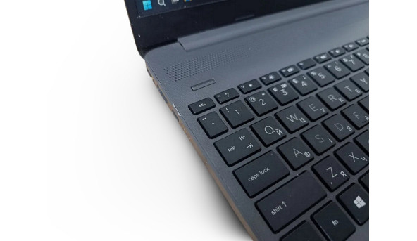 Ноутбук HP 250 G8 Intel Core I5-1135G7 8 GB RAM 256 GB SSD [IPS 15.6" FullHD] - Б/У