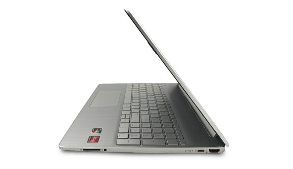 Ноутбук HP 15s-eq1039ua AMD Ryzen 5 5500U 8 GB RAM 256 GB SSD [15.6" FullHD] - Б/В