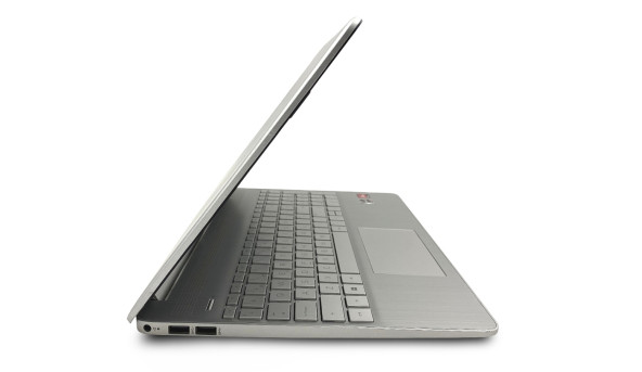 Ноутбук HP 15s-eq1039ua AMD Ryzen 5 5500U 8 GB RAM 256 GB SSD [15.6" FullHD] - Б/В